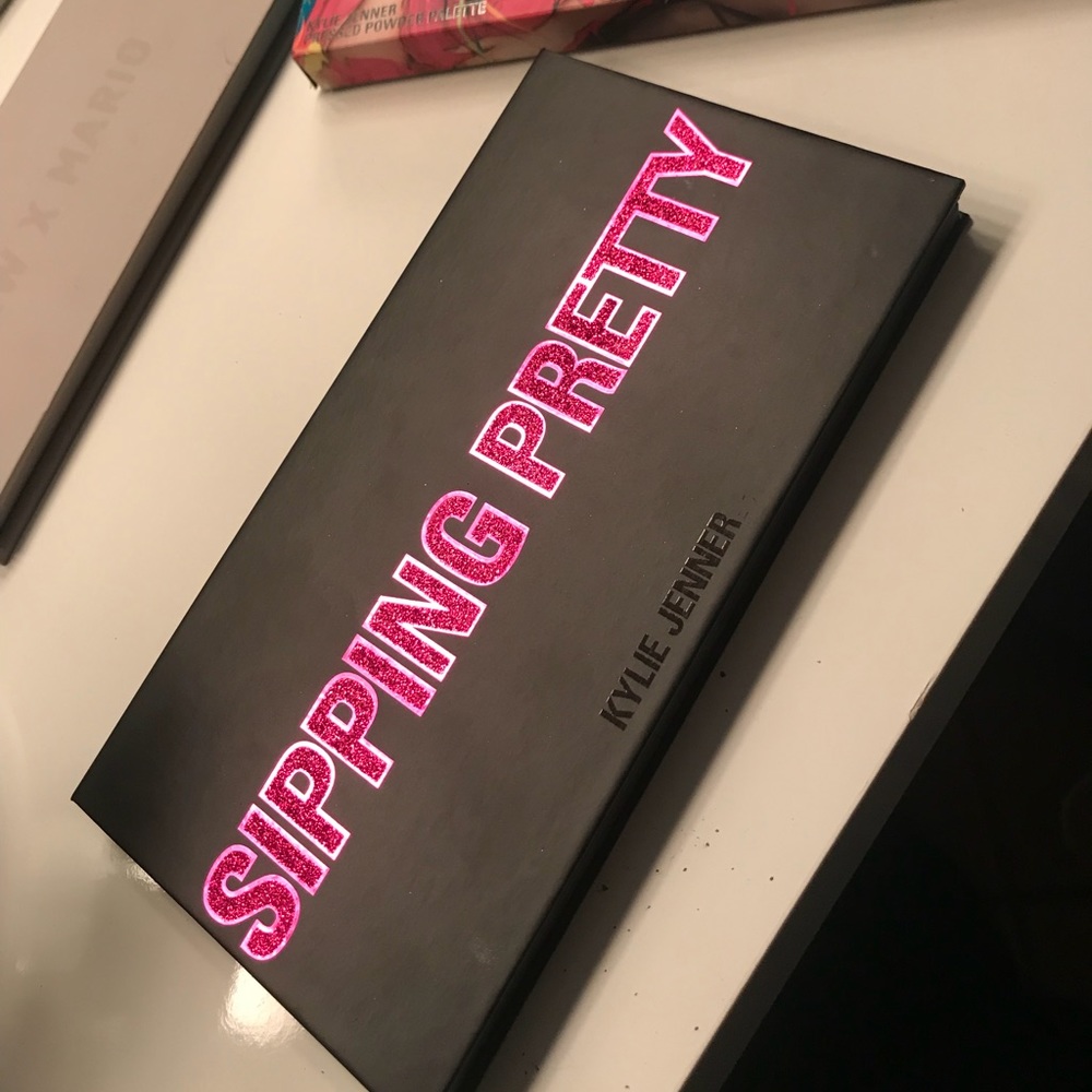 Sipping pretty Kylie Jenner Palette